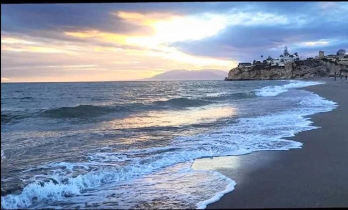 Playa Beach Malaga 3Habts Dobles, Cocina Familiar, Apartamento Completo La Cala Del Moral Exterior photo